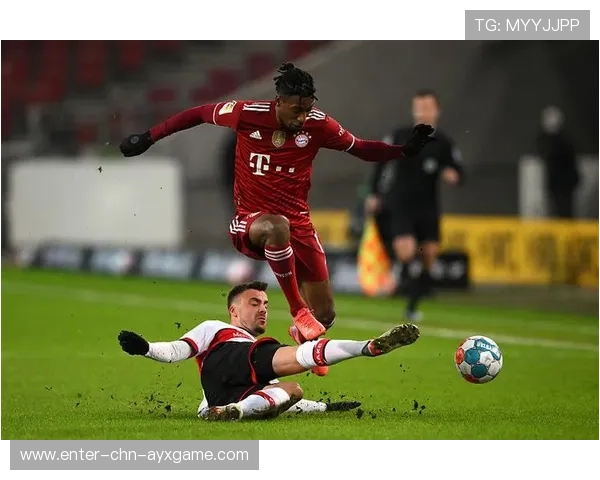 曼联比赛中的攻防转换：快速连击与连续射门机会的连锁反应