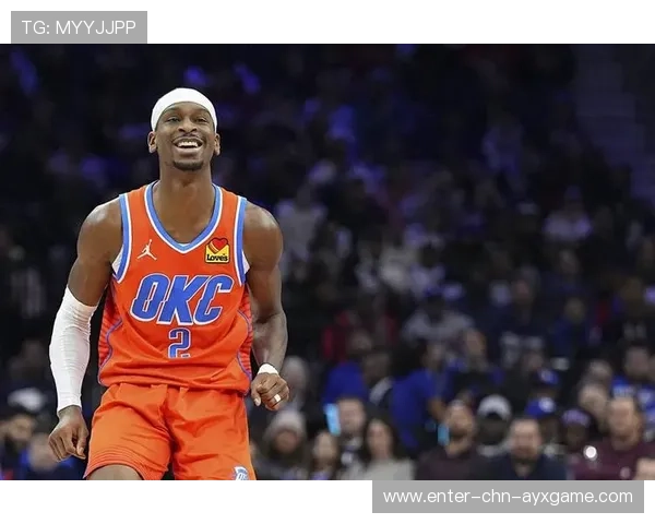 亚历山大突破分球助攻，雷霆团队配合成熟